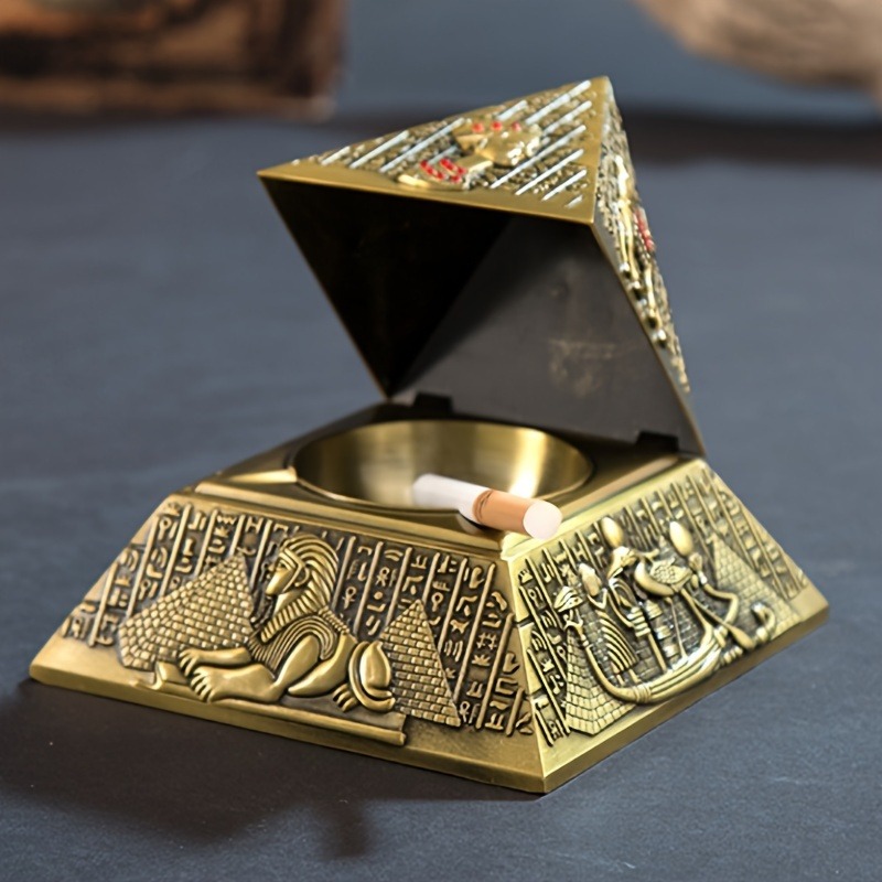 Vintage Collectible Ashtrays - Cendrier pyramide de pharaon égyptien, décor