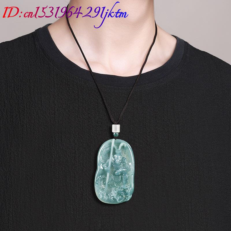 Collier pendentif Roi Singe en - Vintage Necklace avis et prix